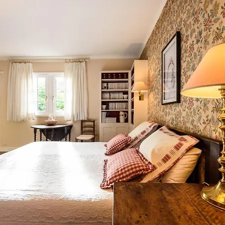 Maison Dominxenea ベッド・アンド・ブレックファスト