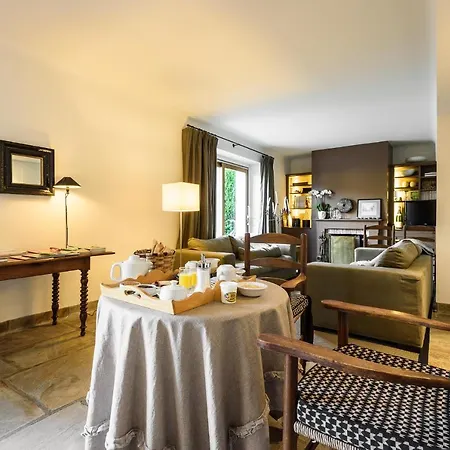 Maison Dominxenea サール