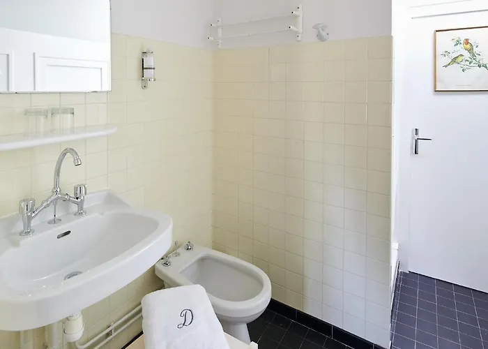 Maison Dominxenea 3*