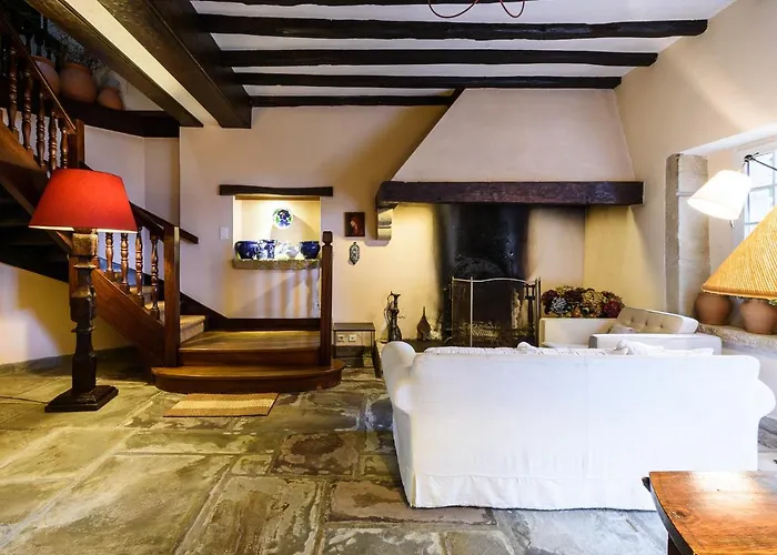 Frühstückspension Maison Dominxenea 3*